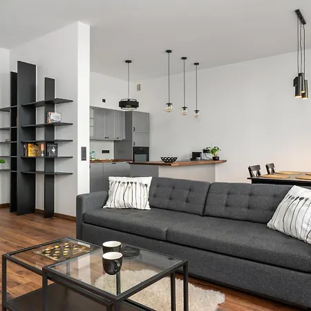 Old Town Deluxe By Bookinghost *