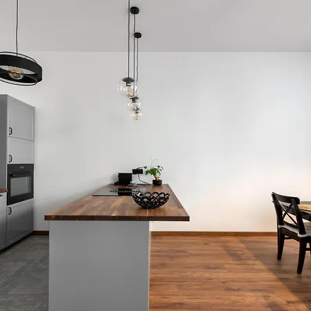 Apartment Old Town Deluxe By Bookinghost *